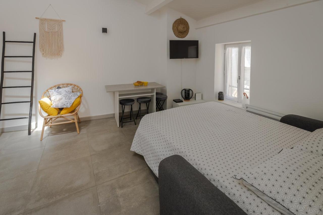 Appartement Terrasse Climatise Calme En Centre-Ville LʼIsle-sur-la-Sorgue Екстериор снимка